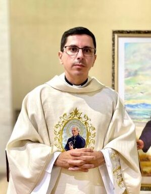 Me. Pe. Heverton Rodrigues 